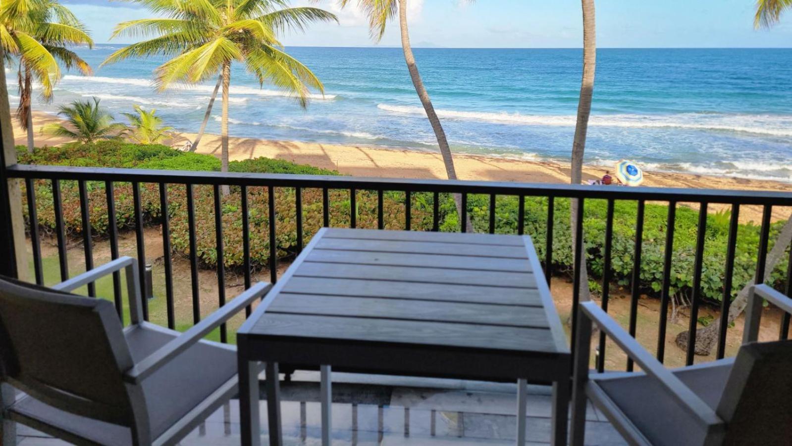 Bv103 - Amazing Oceanfront Condo Steps From Beach Humacao Kültér fotó